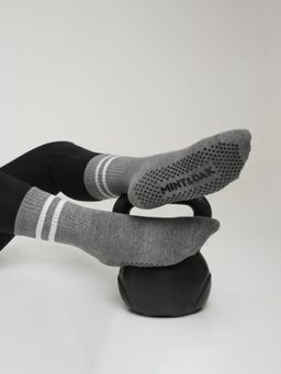 Mint & Oak - Light Grey Full Length Grip Socks For Women