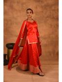Red color option, Sold out, Currently selected