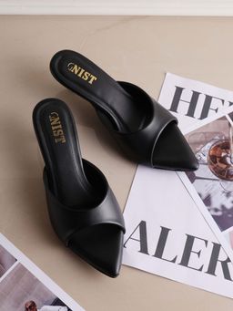 GNIST - Comfortable Pointed Toe Black Kitten Heels