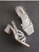 White color option, Sold out, Currently selected