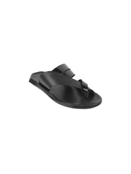 Mochi - Men Black Synthetic Slip On Sandals