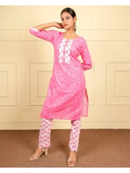 FashionTownie - Cotton Pink Round Neck Kurta with Pant