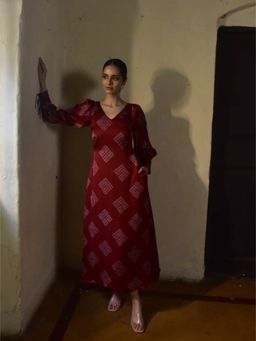 WHY SO BLUE - Mohna Modal Cuffed Maxi Printed Dress