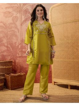 Gahan - Parrot Green Silk Blend Zari Sequence Embroidered Kurta with Pant