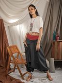 Black color option, Sold out, Currently selected
