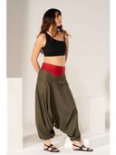 Green color option, Sold out, Currently selected
