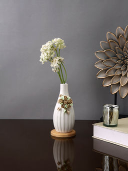 Tayhaa - White Textured Ceramic Bloom Bottle Flower Vase