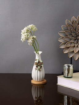 Tayhaa - White Bloom Flared Textured Ceramic Flower Vase