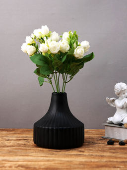 Tayhaa - Black Ribbed Ceramic Flower Vase
