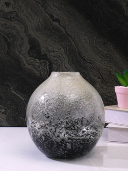 Tayhaa - Black Textured Glass Globe Vase