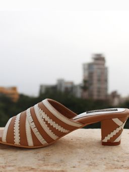MIRAKI - Nude Pattern Cut Box Heel