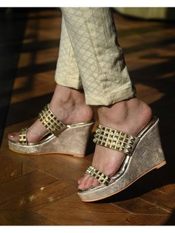 MIRAKI - Gold Studded Wedges