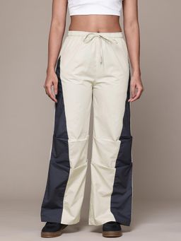 Popnetic - Women Solid Beige and Charcoal Contrast Parachute Cargo Pants