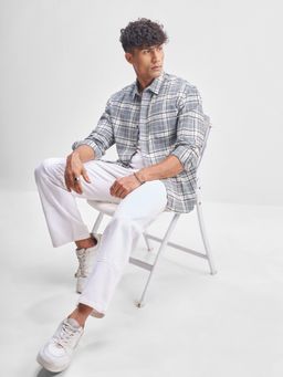 HIGHLANDER - Men Grey Cotton Blend Relaxed Fit Shirt