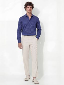HIGHLANDER - Men Navy Blue Cotton Blend Slim Fit Shirt