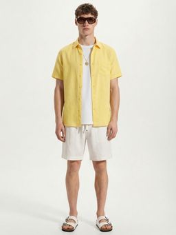 HIGHLANDER - Men Yellow Cotton Slim Fit Shirt