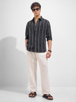 HIGHLANDER - Men Black Cotton Blend Relaxed Fit Shirt