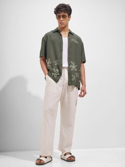 HIGHLANDER - Men Green Viscose Rayon Relaxed Fit Shirt