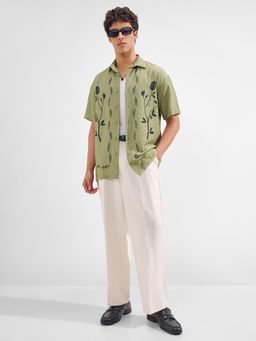 HIGHLANDER - Men Olive Viscose Rayon Relaxed Fit Shirt