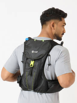 CULT - Hydration Bag with Water pouch
