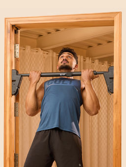 CULT - Pull Up Bar 10th Gen Black