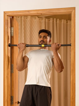 CULT - Pull Up Bar Basic Black