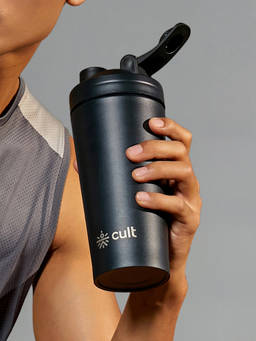 CULT - Steel Shaker 700ml Black