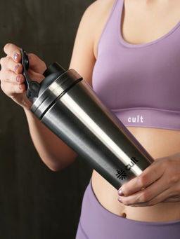 CULT - Steel Shaker 700ml Silver