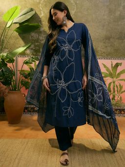 Vastramyaa - Women Blue Cotton Floral Print Kurta With Pant & Dupatta