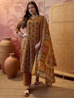 Vastramyaa - Women Cotton Printed Mustard Yellow Straight Kurta With Pant & Dupatta