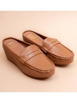 VANSON - Tan Soft Ledger Office Wedge Loafer