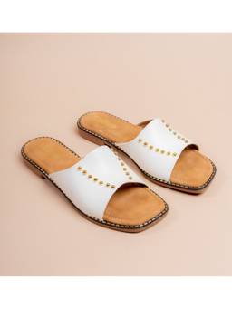 VANSON - White Vivian Stud Minimal Flats