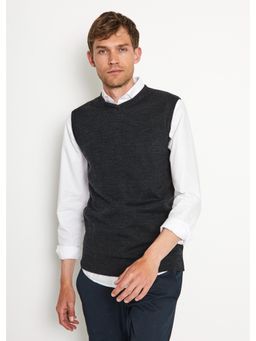 Bruun & Stengade - Men Black Solid Round Neck Sleeveless Sweater