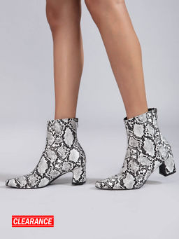 Twenty Dresses by Nykaa Fashion - Grey Animal Print Self Textured Block Boots