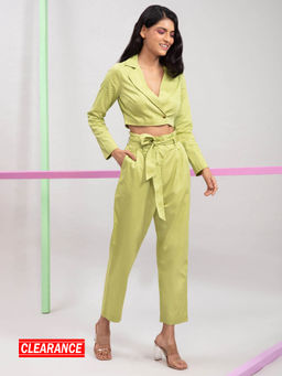 Twenty Dresses by Nykaa Fashion - Green Solid Collared Blazer and Trouser Co-Ord (Set of 2)