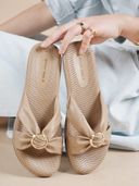 Beige color option, Currently selected