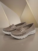 Beige color option, Currently selected