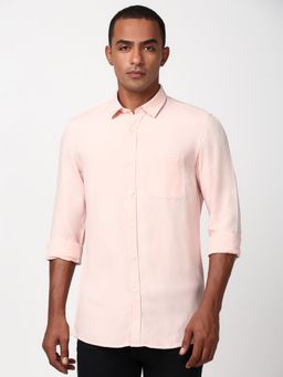 Peter England - Men Pink Slim Fit Solid Shirt