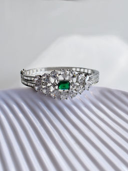 Peach Tassels - Green and White Stone Bracelet