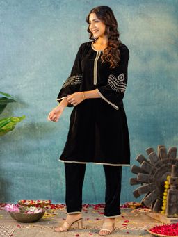 Kasya - Black Velvet Pakistani Embroidered Sleeve Kurta and Pant (Set of 2)