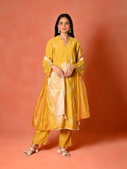 ISHKIYA - Yellow Women Kurta with Pant and Dupatta (Set of 3)