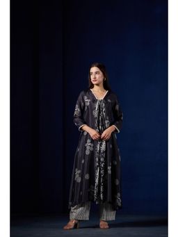 Sukruti Design - Black Rich Black Kurta and Trouser (Set of 2)