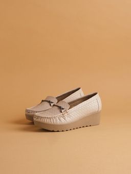 ERIDANI - Textured Off-white Vitoria Loafers