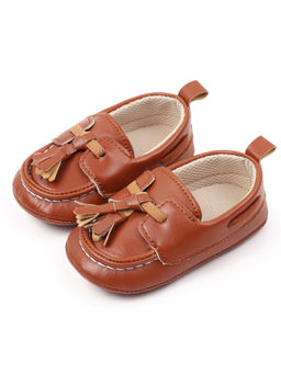 Hopscotch - Boys Brown Solid Tassel Applique Loafers