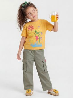 United Colors of Benetton - Yellow Boxy Fit Round Neck Graphic Print T-shirt