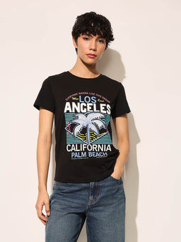 ONLY - Women's Regular Fit Black T-Shirt
