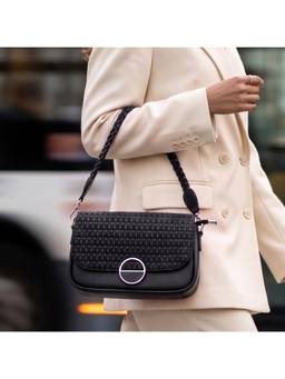 Metro - Black Women's Handbag with Detachable Strap