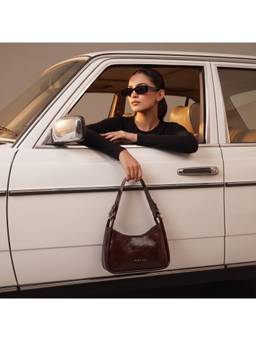 Metro - Red Women's Handbag