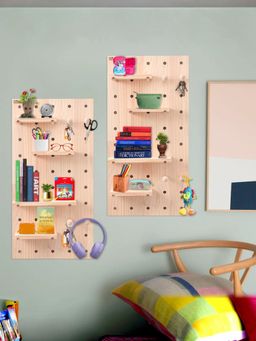 The Better Home - Pinewood Pegboard DDB3