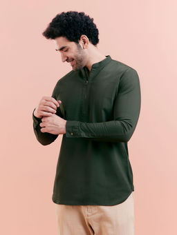 KISAH - Men Olive Solid Denim Short Kurta